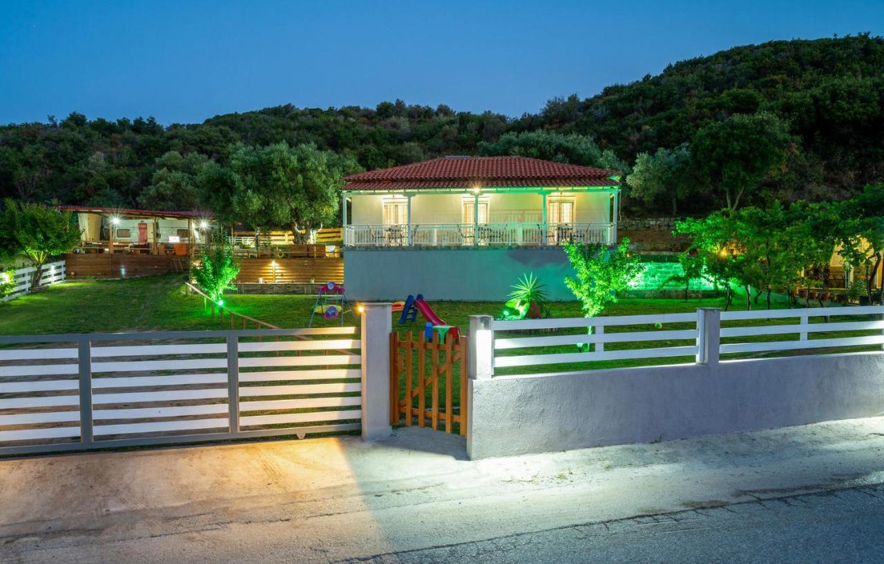 Studios Vagelis Kalamítsion Exteriör bild