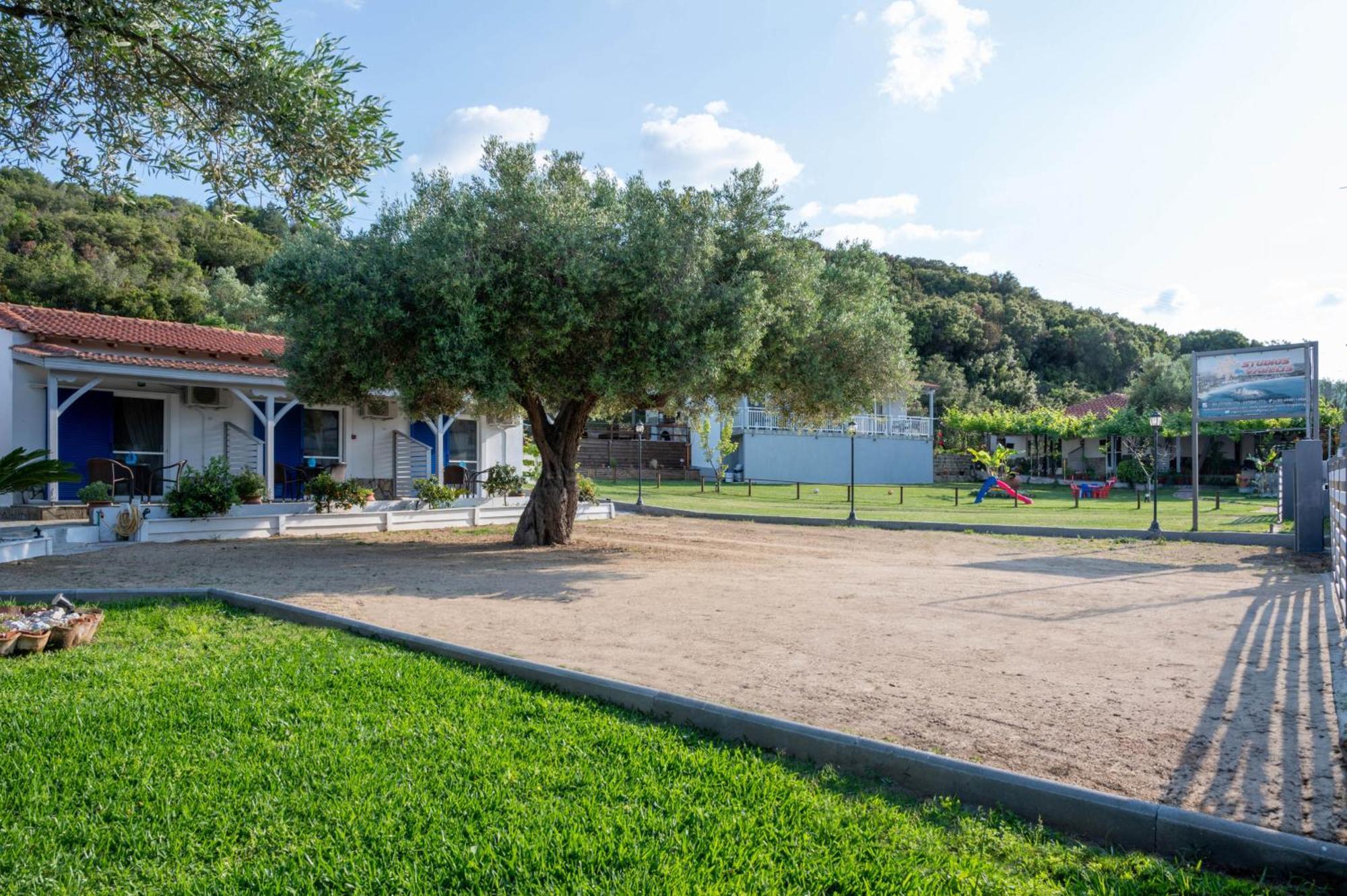 Studios Vagelis Kalamítsion Exteriör bild
