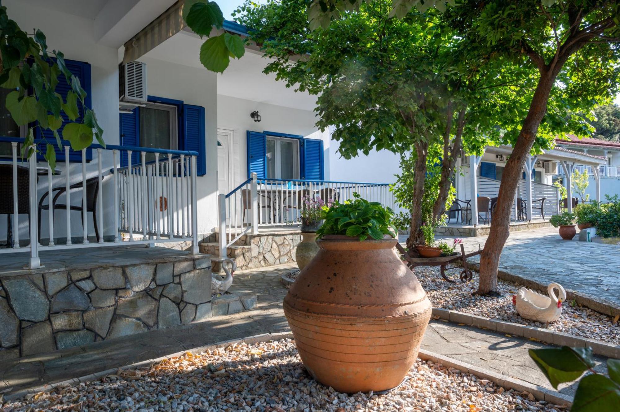 Studios Vagelis Kalamítsion Exteriör bild