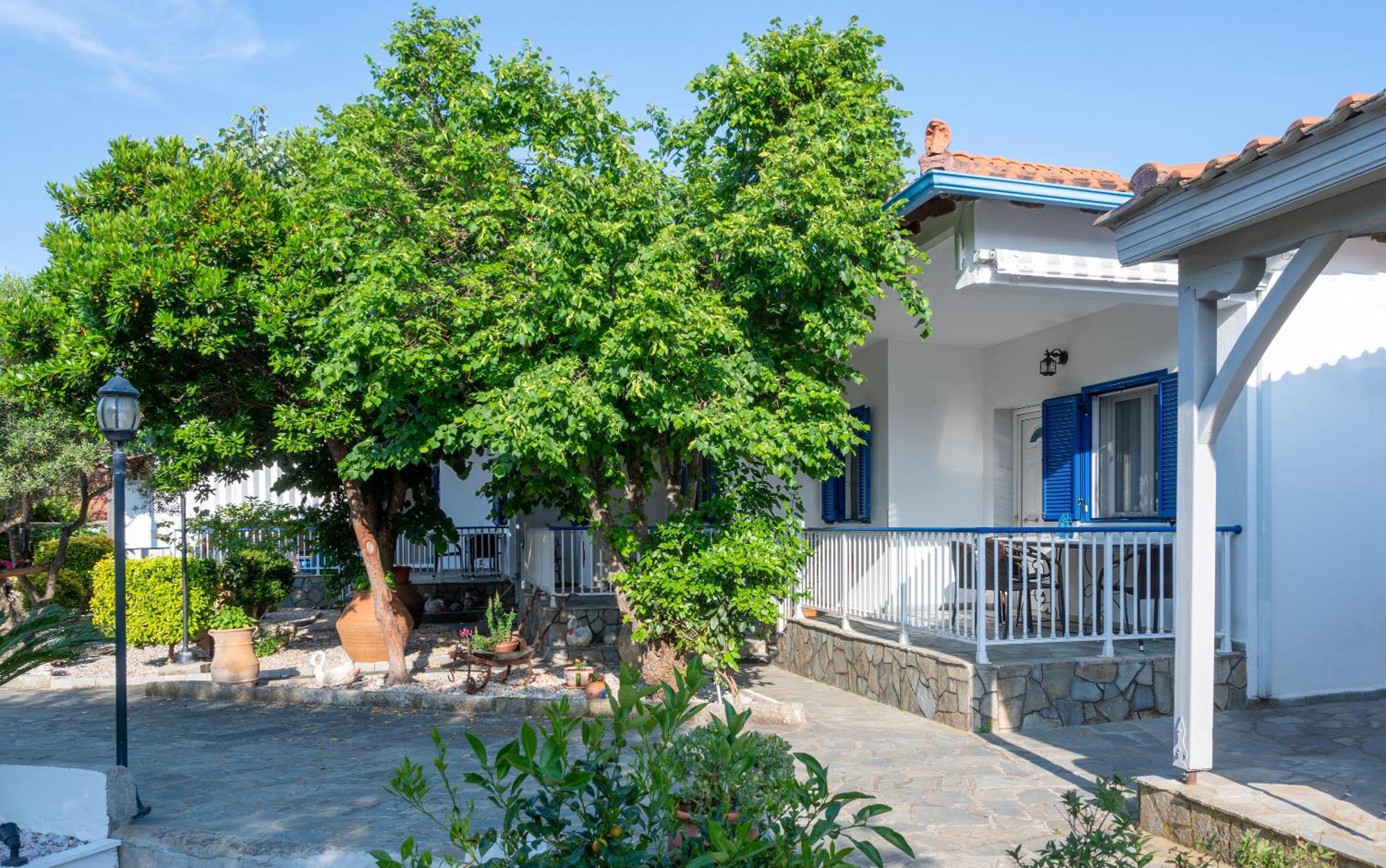 Studios Vagelis Kalamítsion Exteriör bild